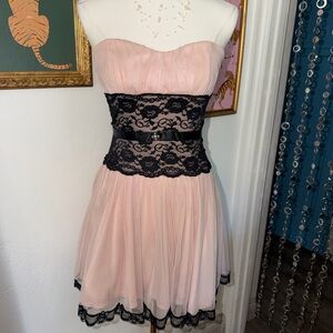 Vintage Y2K Pink Strapless Dress with Black Lace
